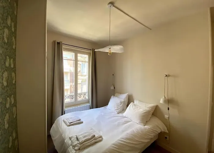 Apartment De Standing Place Saint Marc Iii G *